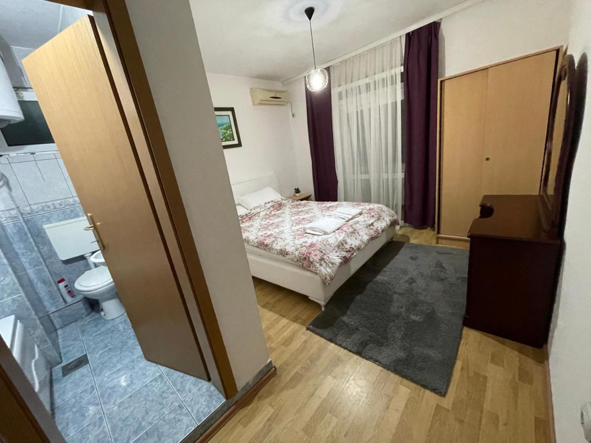 Apartments Dibra Улцин Екстериор снимка